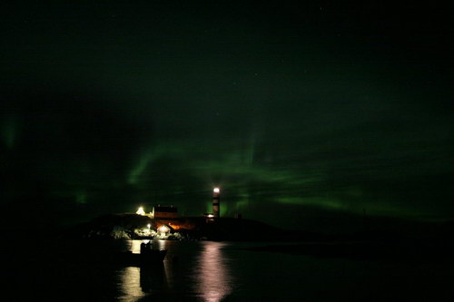  . (Aurora Borealis)