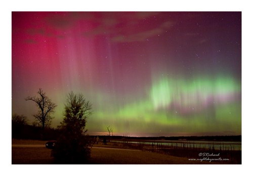  . (Aurora Borealis)
