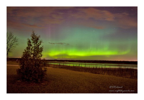  . (Aurora Borealis)