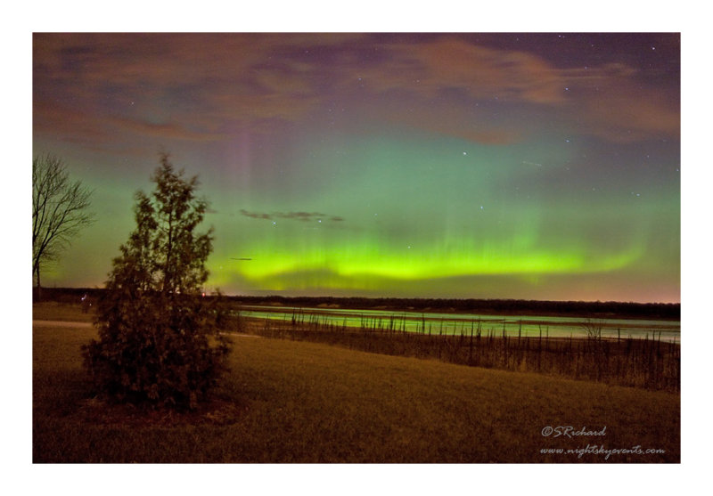  . (Aurora Borealis)